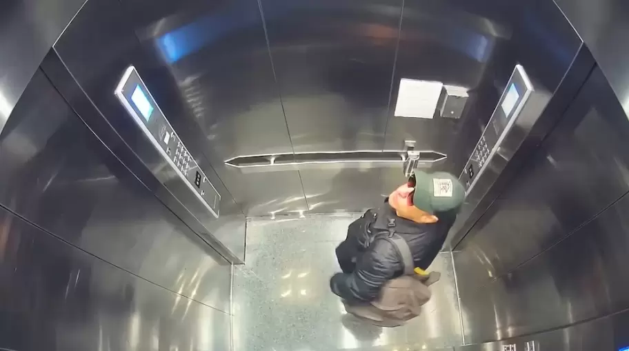 La c�mara del ascenso del edificio fue un elemento clave