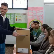 Un rayo peronizador cayó en Marcos Juárez: destruyó el kilómetro cero de Macri y expuso el grave error de los libertarios