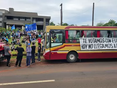 Yerbateros se manifestaron contra Milei