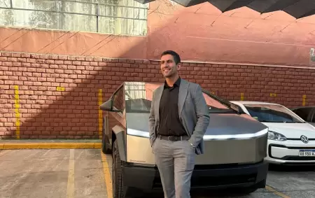 Manuel Quintar y su Cybertruck