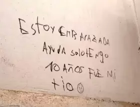 Un estremecedor mensaje apareci� en el ba�o de una escuela en San Juan