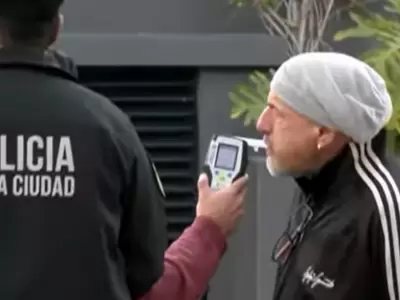 Gustavo Sofovich durante el procedimiento policial