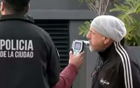 Gustavo Sofovich durante el procedimiento policial
