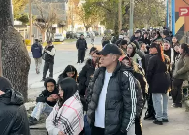 Fila para conseguir trabajo