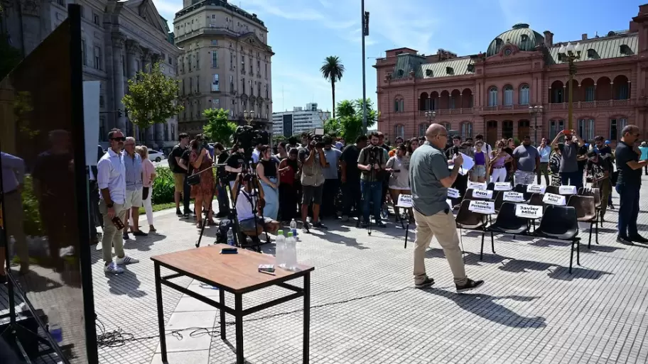 Jornada de protesta y acción de la UBA en Plaza de Mayo