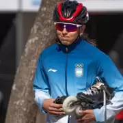 La patinadora que corri� con una rueda de auxilio: tuvo que endeudarse para competir y la rompi�