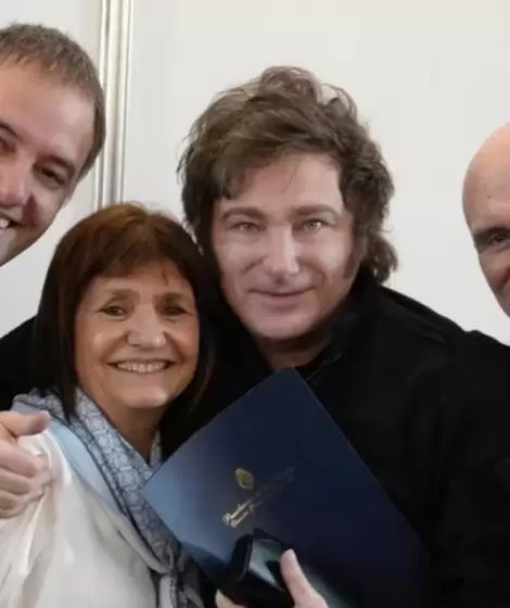 Pato Bullrich no para de morderle la mano a quienes le dieron de comer