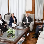 Gladys "La Bomba" cumpli� su promesa se puso a disposici�n de la pol�tica: "Siempre lo dije, yo soy justicialista"