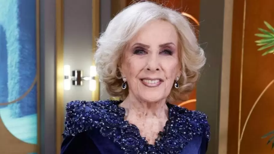 Mirtha Legrand continúa internada