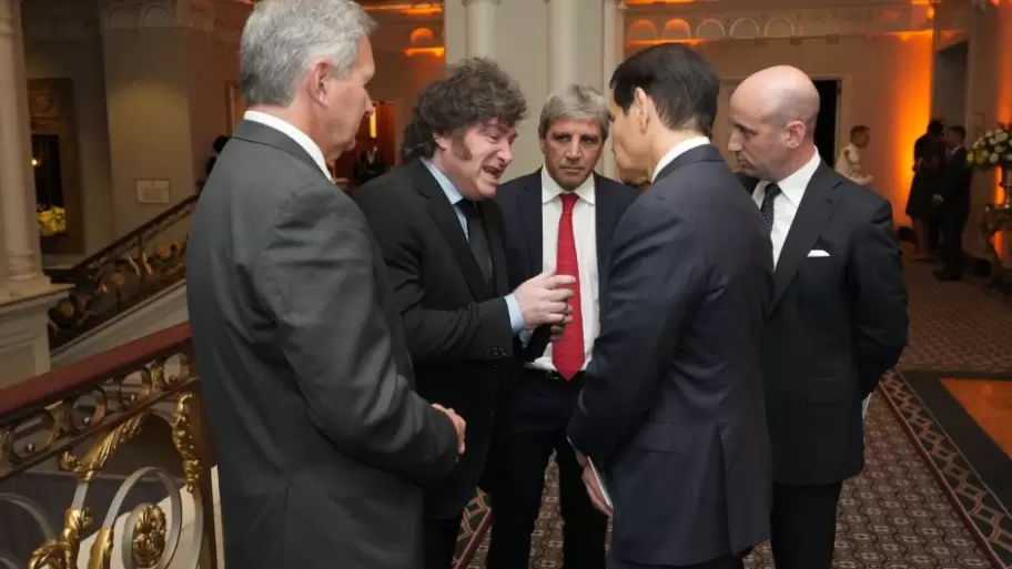 El funcionario estadounidense Marco Rubio recibi� "de parado" a Javier Milei y la delegaci�n argentina en la ONU.