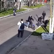 Motochorros asaltaron y golpearon a un grupo de chicos con autismo que volvía del colegio