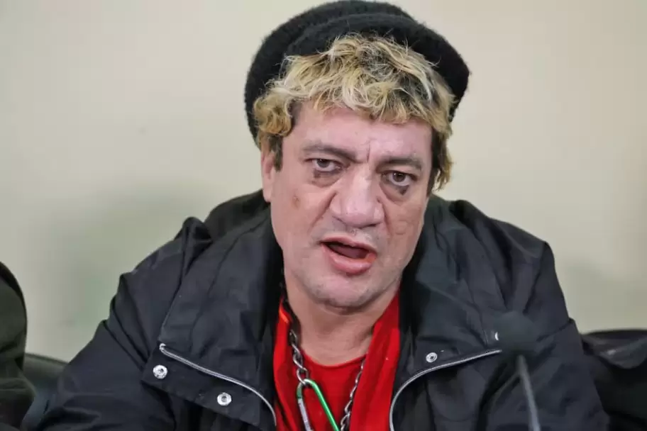 Pity Álvarez se encuentra estable, con la presión arterial controlada