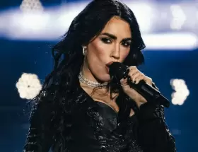 Lali en River