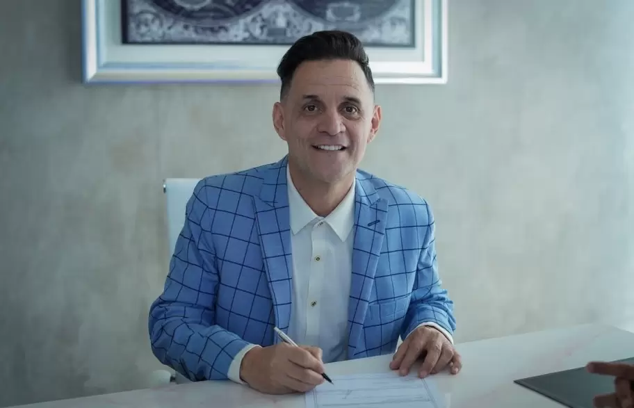Roberto Edgar se metió en política y quiere ser intendente en Misiones