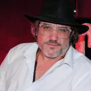 "Intentá cagarme y se pudre la momia": filtraron los chats de Maxi Ghione con el taxiboy