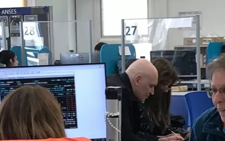 Jos� Luis Espert en la ANSES de San Isidro, en la cual exigi� una Unidad de Pago Previsional para compensar los �nicos cinco a�os de aportes que tiene