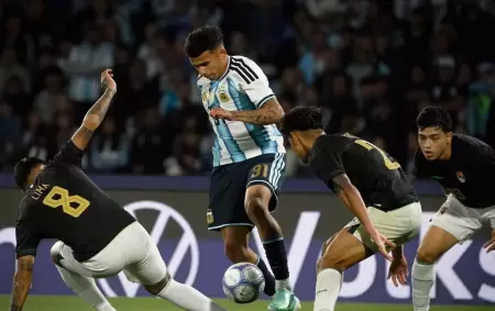 Debut� Leo Flores
