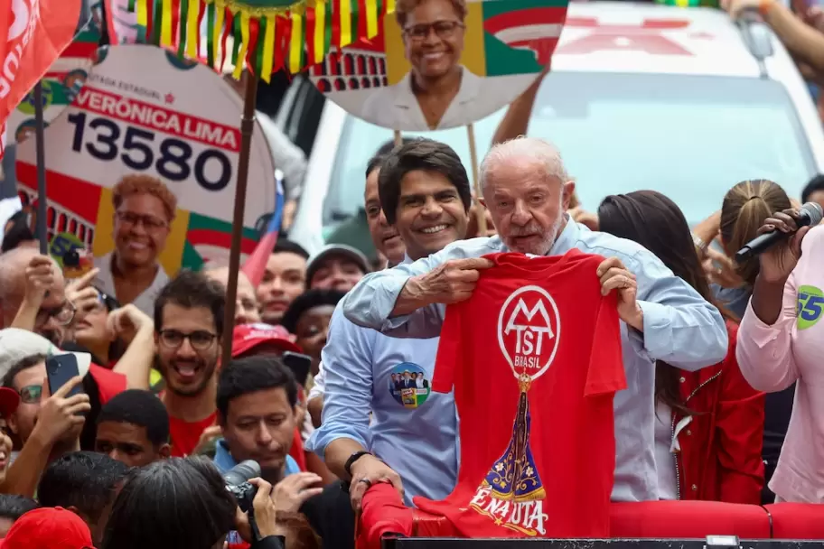 Lula da Silva en la �ltima caravana electoral que realiz� en R�o de Janeiro.