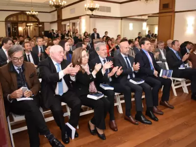 El libro que re�ne respuestas judiciales frente al antisemitismo y los discursos de odio