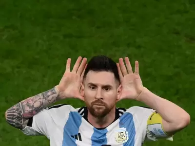 El Topo Gigio de Liones Messi a Louis van Gaal, en las Semifinales de Qatar 2022.