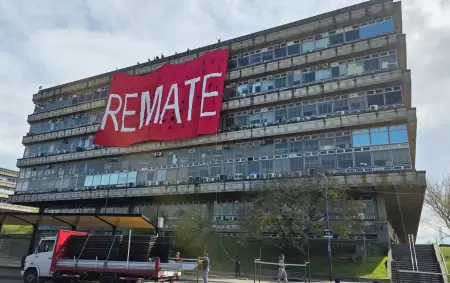 La verdadera historia de la bandera de "REMATE"