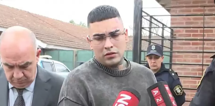 Callejero Fino volvió a su casa, aunque su situación judicial todavía está lejos de resolverse
