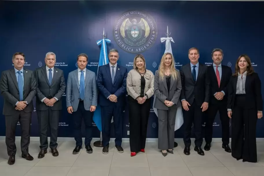 Los funcionarios de la Nación y la Ciudad de Buenos Aires que firmaron el acuerdo para el traslado de la cárcel de Devoto.