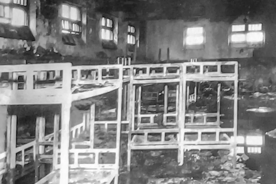Así quedó el Pabellón Séptimo de la cárcel de Devoto tras la famosa masacre del 14 de marzo de 1978, en la cual fallecieron 65 presos.