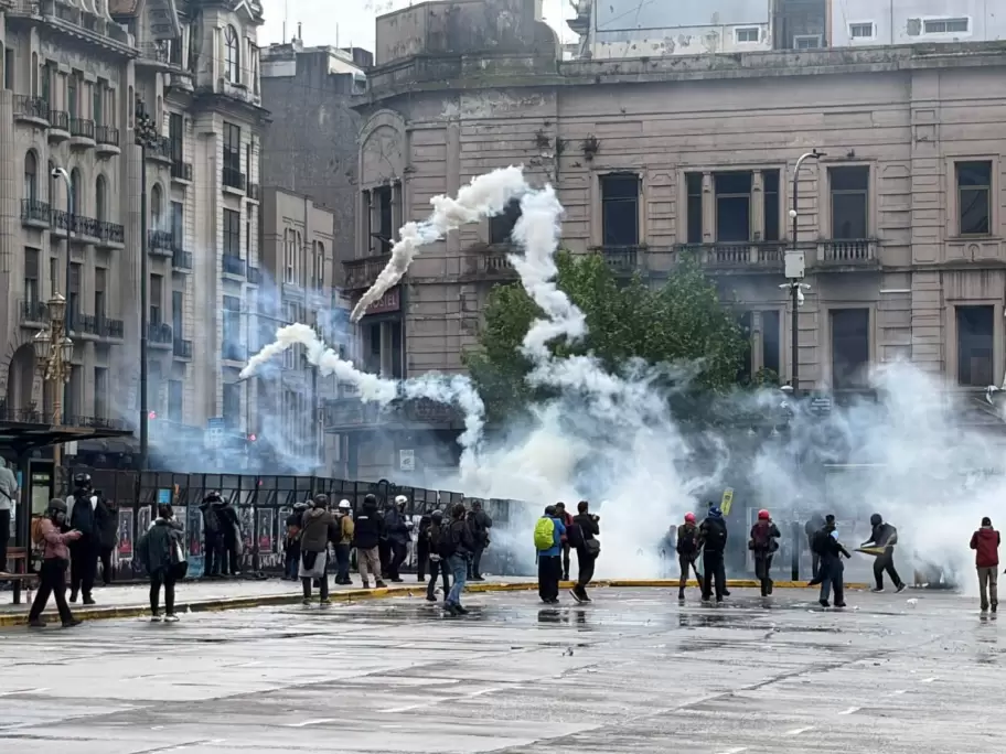 Represión
