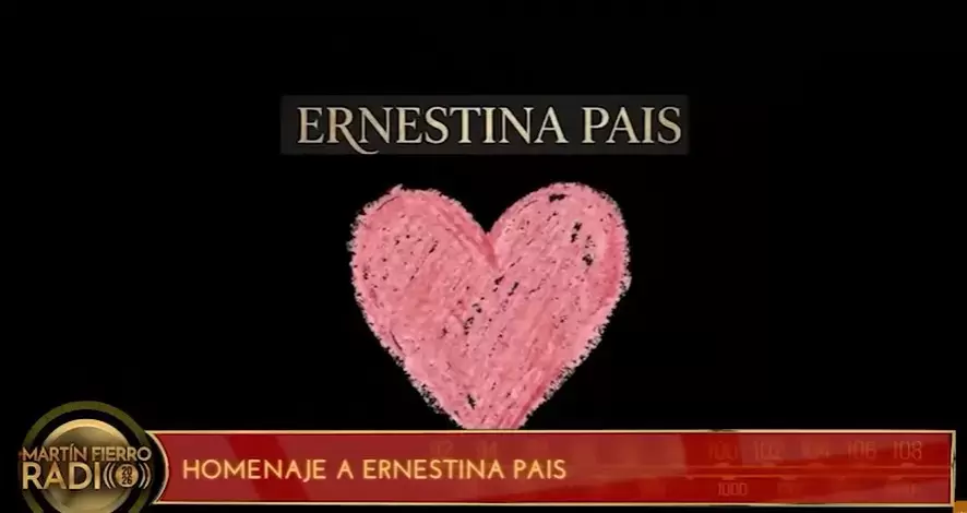 Homenaje a Ernestina Pais