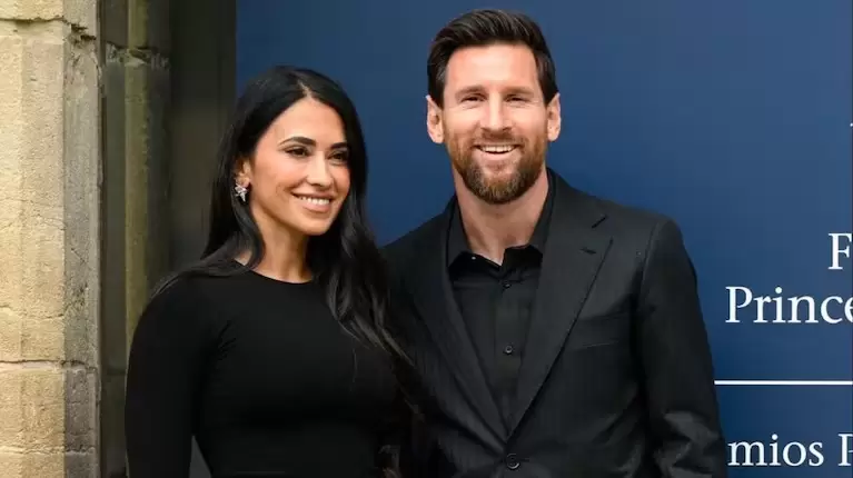 Lionel Messi junto a Antonela Roccuzzo