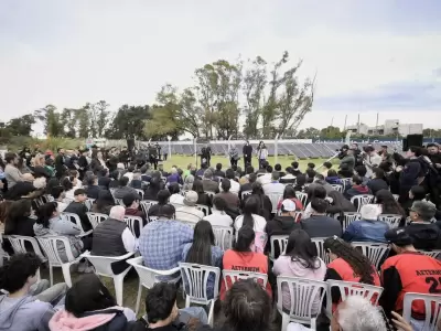 Multitudinaria presentaci�n de Empleo Verde en el Parque Solar de Fiorito.