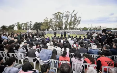 Multitudinaria presentaci�n de Empleo Verde en el Parque Solar de Fiorito.