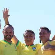 Todo queda en familia: los Bolsonaro, un clan re�ido con la ley
