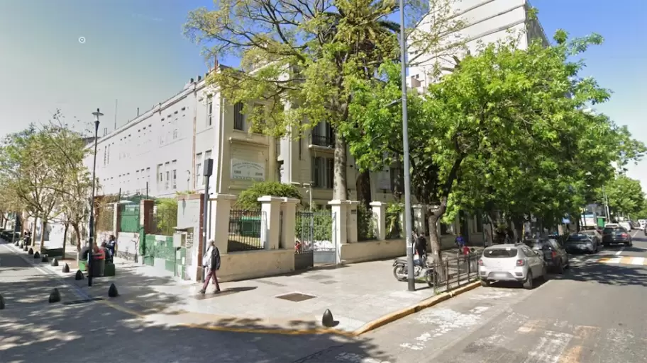 Un episodio de intoxicación por gas pimienta en una escuela del barrio porteño de Caballito dejó un saldo de 18 personas afectadas