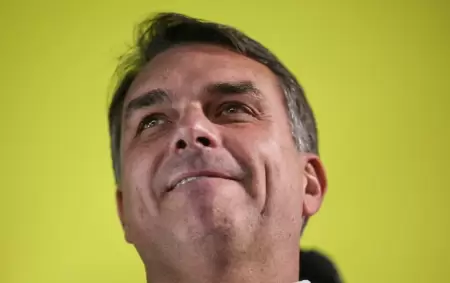 Fl�vio Bolsonaro