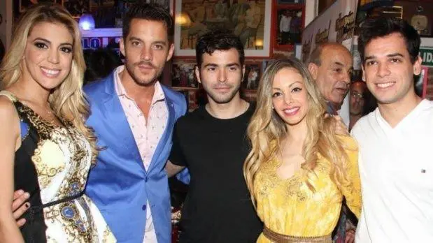 Francisco Delgado y elenco