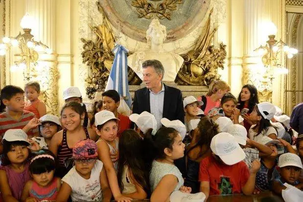 El presidente sorprendi a un grupo de chicos de dos escuelas