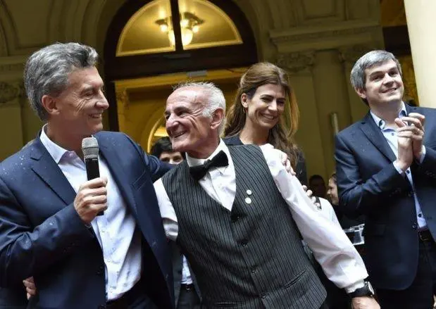 Macri junto a los empleados de la Casa Rosada