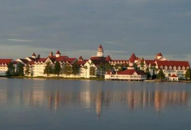 Laguna Disney