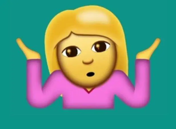 Rubia y de rosa. ¿Mujer o cliche?