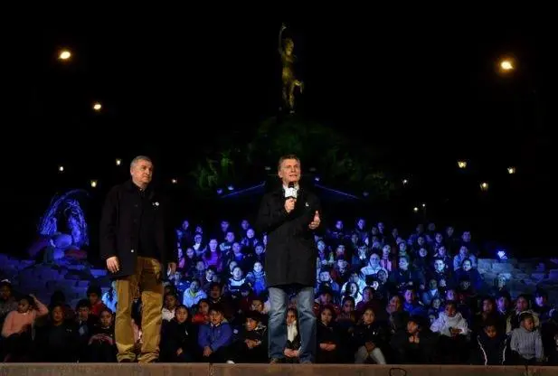 Macri junto al gobernador jujeo Gerardo Morales en la vigilia del Bicentenario