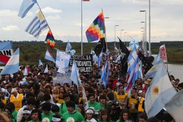 Gualeguaych luch por la erradicacin de la papelera uruguaya