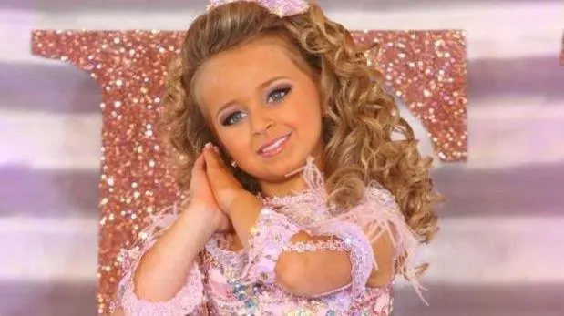 Isabella. Un poco freaky. 