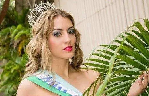 Lorena no siente su sordera como una limitacin