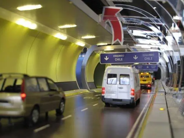 Maqueta del tunel que unir Chile y Argentina 