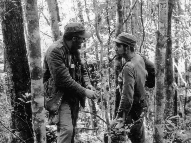 Fidel y el Che en Sierra Maestra