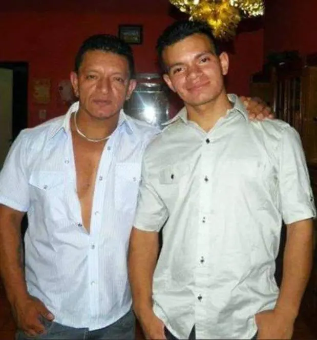 Roberto Azcona y su hijo Lucas