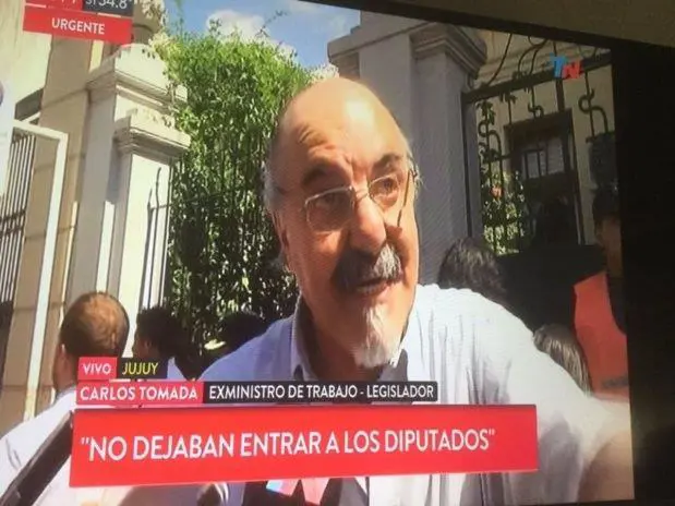 Carlos Tomada se enfrent a la Polica jujea