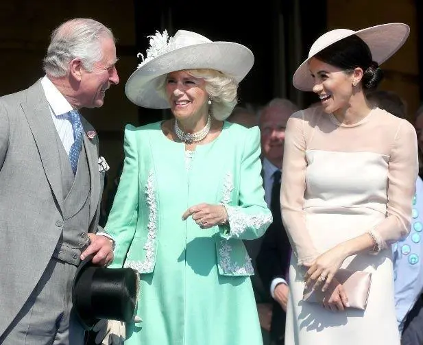 Charles, Camilla y Meghan, la flamante esposa de Harry.El pr�ncipe Harry habl� del v�nculo que mantiene con Camilla.